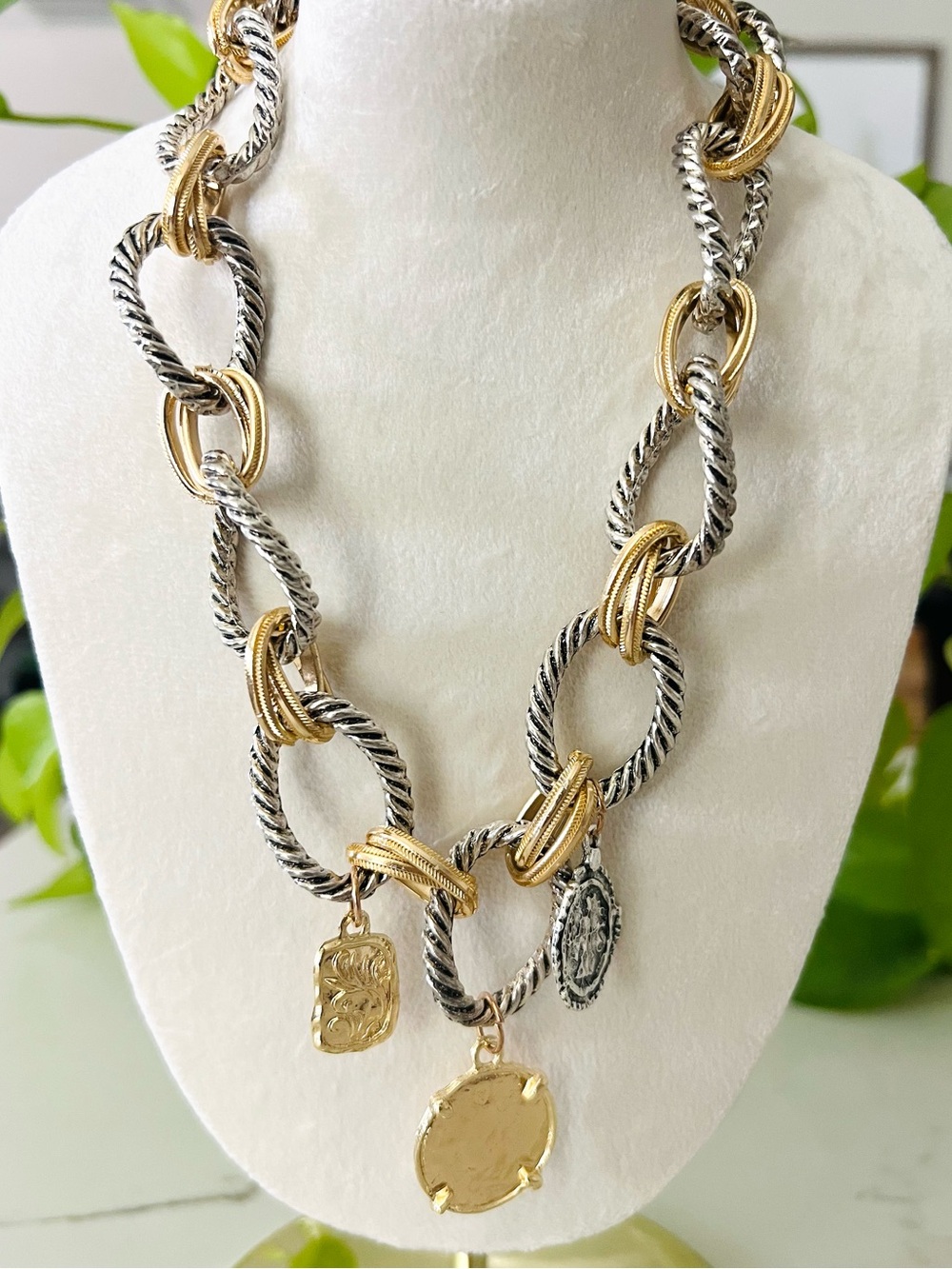 Two-Tone Link Necklace